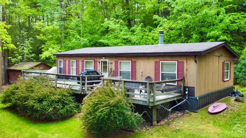 85 Laurel House Rd, Palenville, NY 12463