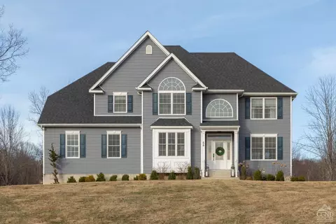 46 Delfina, Beekman, NY 12540