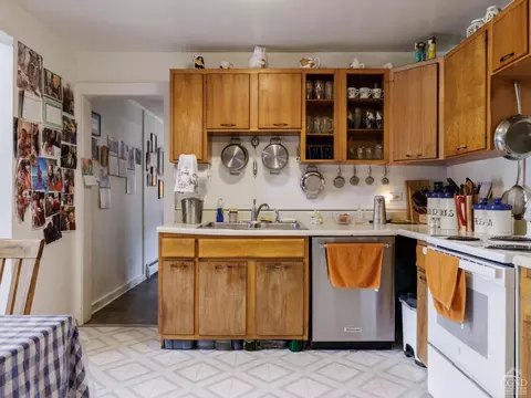 Kitchen - 25 Vets Rd, Windham, NY 12496 photo 3 of 8