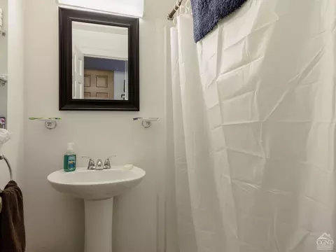Bath - 25 Vets Rd, Windham, NY 12496 photo 3 of 3
