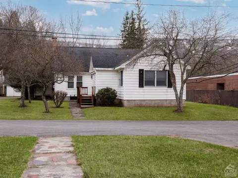Exterior - 25 Vets Rd, Windham, NY 12496 photo 10 of 20