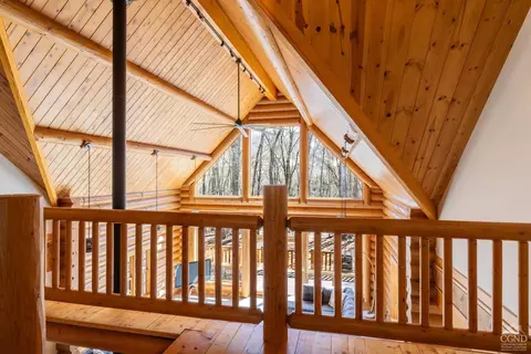 Entry Way - 102 Thunderbird Ter, Windham, NY 12496 photo 5 of 10