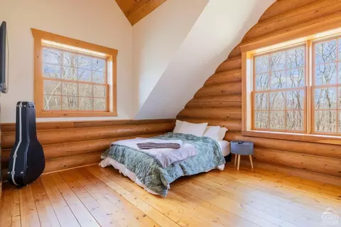 Bedroom - 102 Thunderbird Ter, Windham, NY 12496 photo 9 of 11