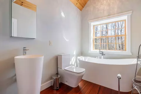 Bath - 102 Thunderbird Ter, Windham, NY 12496 photo 6 of 6
