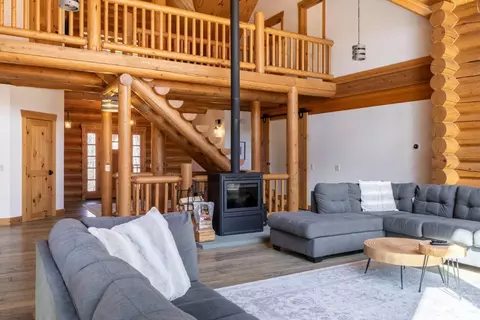 Living - 102 Thunderbird Ter, Windham, NY 12496 photo 5 of 11