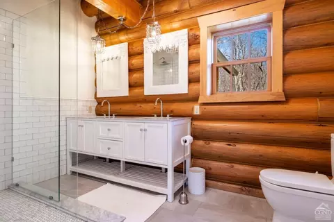 Bath - 102 Thunderbird Ter, Windham, NY 12496 photo 3 of 6