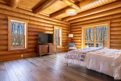 Bedroom - 102 Thunderbird Ter, Windham, NY 12496 photo 1 of 11