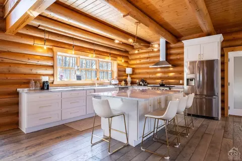 Kitchen - 102 Thunderbird Ter, Windham, NY 12496 photo 5 of 8