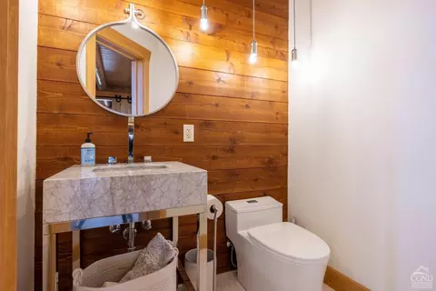 Bath - 102 Thunderbird Ter, Windham, NY 12496 photo 1 of 6