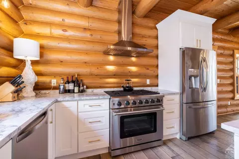 Kitchen - 102 Thunderbird Ter, Windham, NY 12496 photo 6 of 8