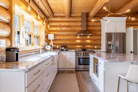 Kitchen - 102 Thunderbird Ter, Windham, NY 12496 photo 1 of 8