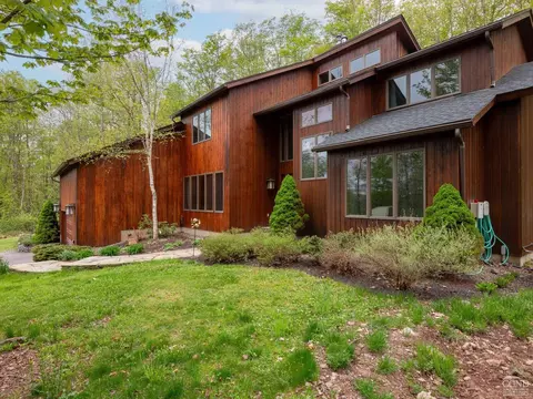 429 Mill St, Windham, NY 12496