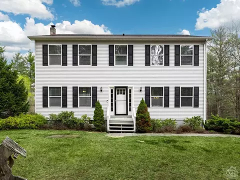 20 John Peter Dr, Acra, NY 12405