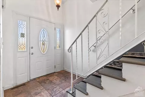 744 Hamilton St, Schenectady, NY 12307 photo 5