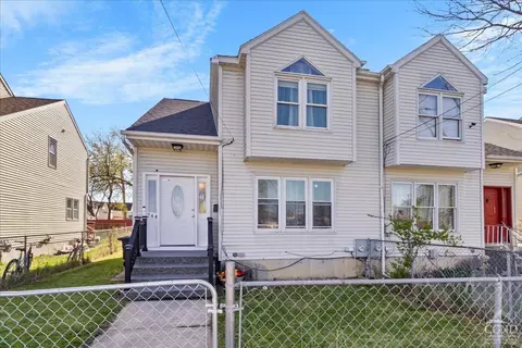 744 Hamilton St, Schenectady, NY 12307 photo 4