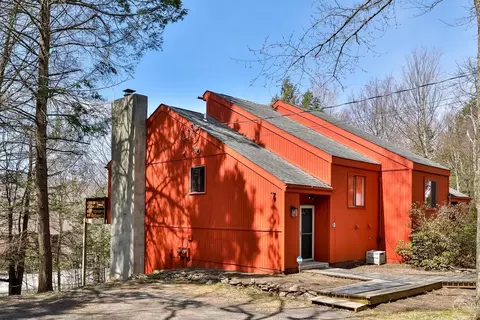 110 2 High Ridge Rd, Windham, NY 12496