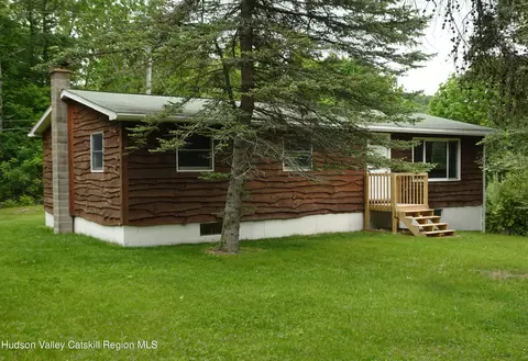 1705 Route 82, Ancram, NY 12502