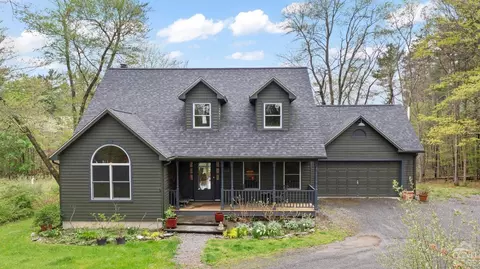 868 Martindale Rd, Craryville, NY 12521
