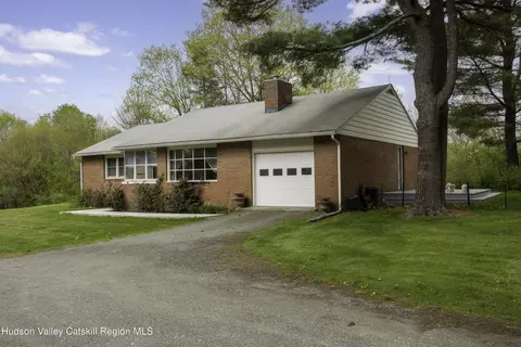 27 Upper Cady, Old Chatham, NY 12136