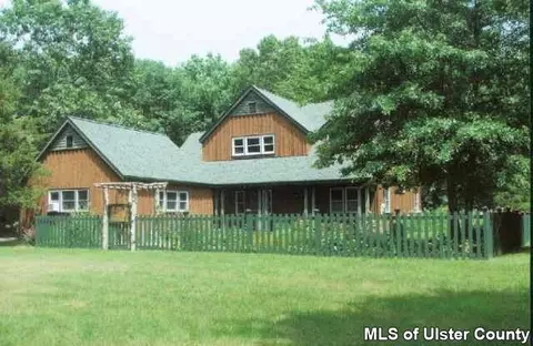 462 Decker Rd, Wallkill, NY 12589 photo 1