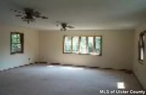 509 Plattekill-ardonia Rd, Wallkill, NY 12589 photo 2