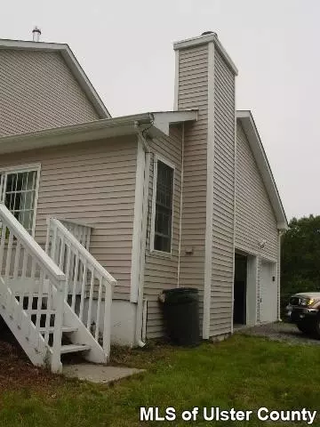 126 Hunt Rd, Wallkill, NY 12589 photo 4