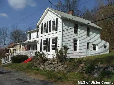 33 Teakettle Rd, Plattekill, NY 12568 photo 1