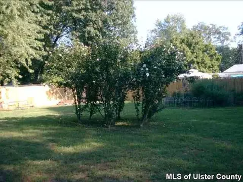 8 Harvard St, Red Hook, NY 12571 photo 4