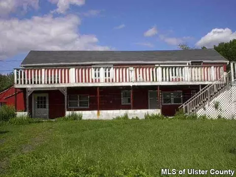 179 Strawridge Rd, Wallkill, NY 12589 photo 5