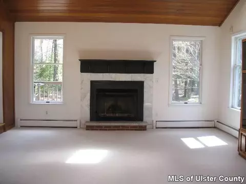 60 Laurel Holw, Kerhonkson, NY 12446 photo 6