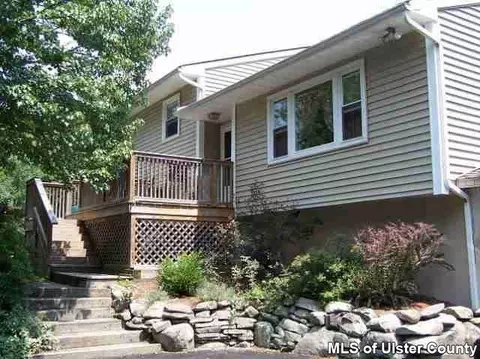 341 Strawridge Rd, Wallkill, NY 12589 photo 1