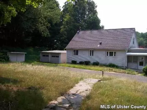178 Maple Hl, Kingston, NY 12401 photo 2