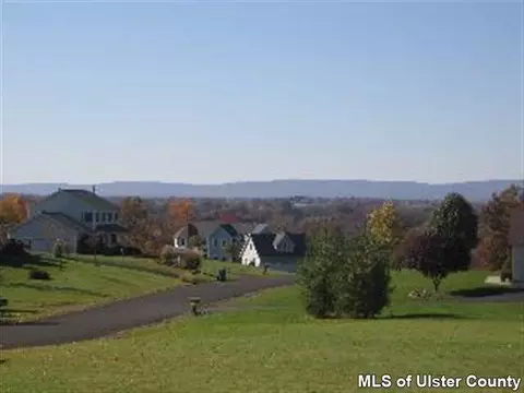 240 Valley Vw, Wallkill, NY 12589 photo 2