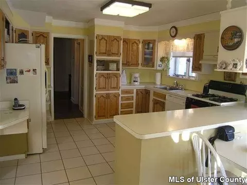 274 Plattekill Ardonia Rd, Plattekill, NY 12568 photo 6