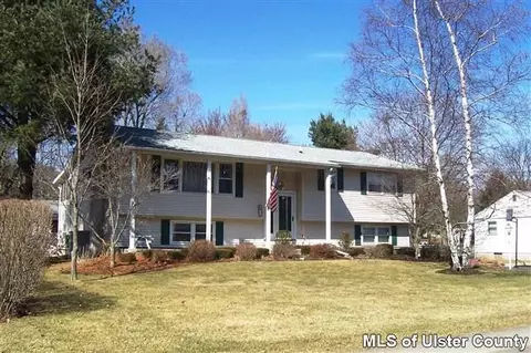 12 Plainview Pl, Bloomington, NY 12411 photo 1