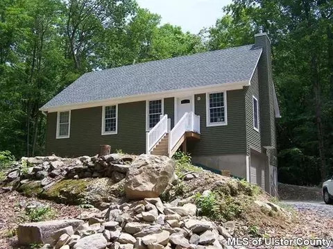 16 Mountain Rdg, Wallkill, NY 12589 photo 1