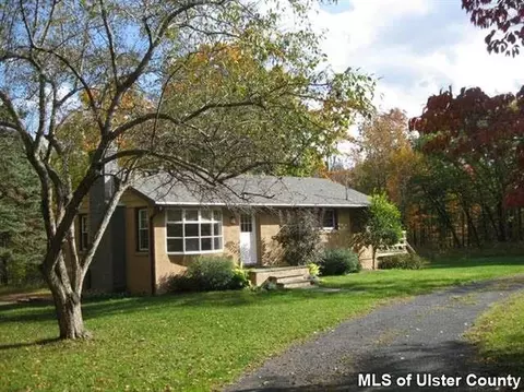 662 Upper Mtn, Pine Bush, NY 12566 photo 1