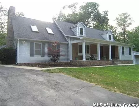 75 Lewis Ln, Wallkill, NY 12589 photo 1