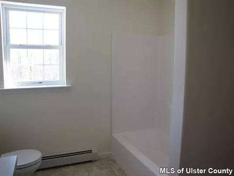 14 Van Wyck Ct, Wallkill, NY 12589 photo 11