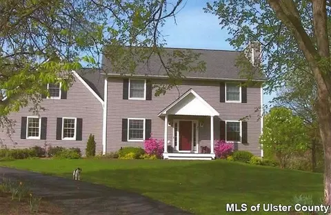 27 Rose Ln, Wallkill, NY 12589 photo 2