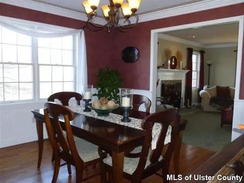 27 Rose Ln, Wallkill, NY 12589 photo 6