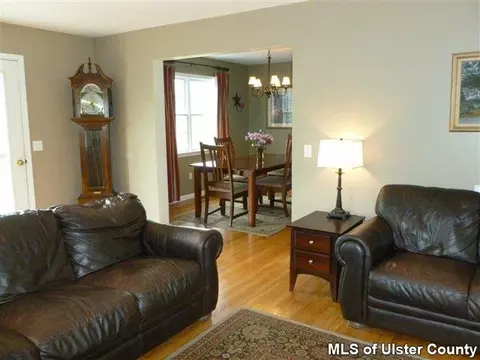 30 Rose Ln, Wallkill, NY 12589 photo 5