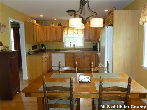 30 Rose Ln, Wallkill, NY 12589 photo 8
