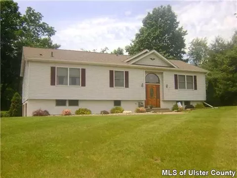5 Summerset Dr, Wallkill, NY 12589 photo 1