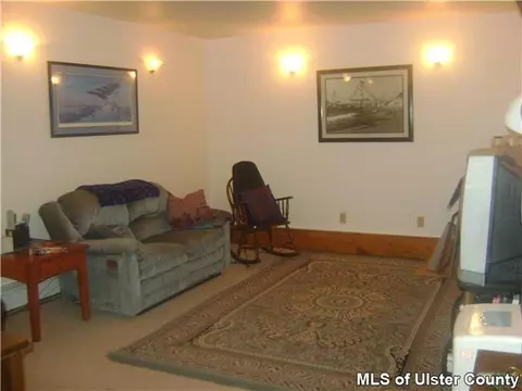 5 Summerset Dr, Wallkill, NY 12589 photo 13