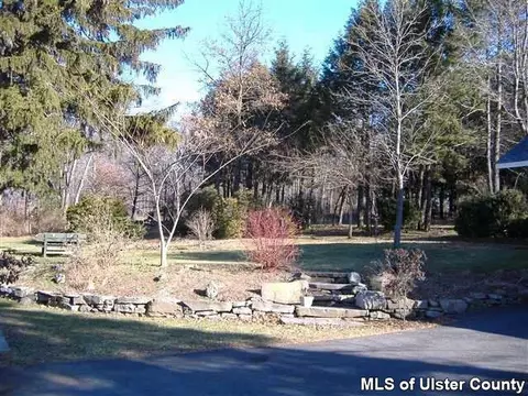 948 Plains Rd, Wallkill, NY 12589 photo 15