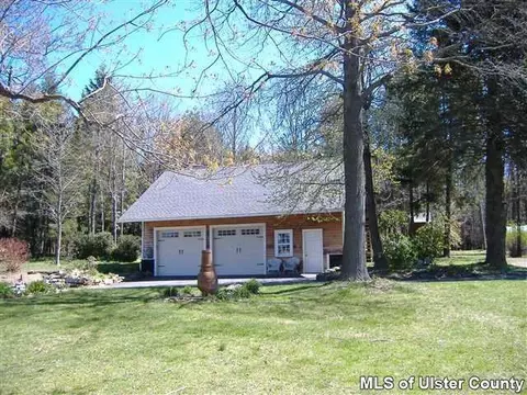 948 Plains Rd, Wallkill, NY 12589 photo 13