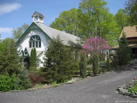 209 Fishcreek Rd, Saugerties, NY 12477 photo 5