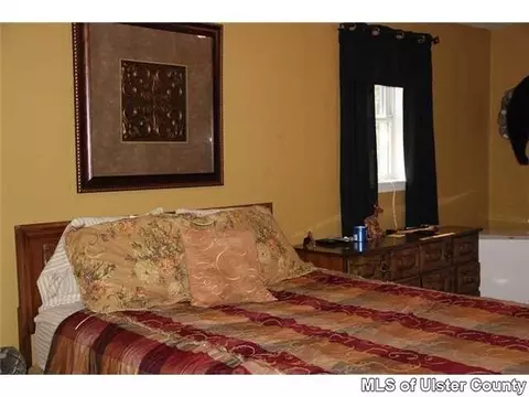 13 Summerset Dr, Wallkill, NY 12589 photo 11