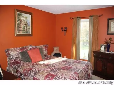 13 Summerset Dr, Wallkill, NY 12589 photo 10